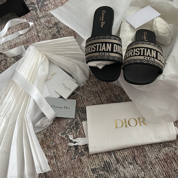 Brand new with box dior dway slide - Picture 4 of 6